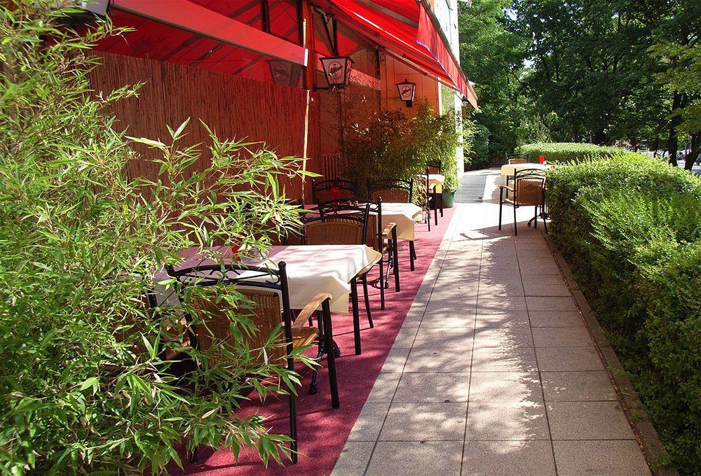 Alecsa Hotel Am Olympiastadion Berlin Exterior foto
